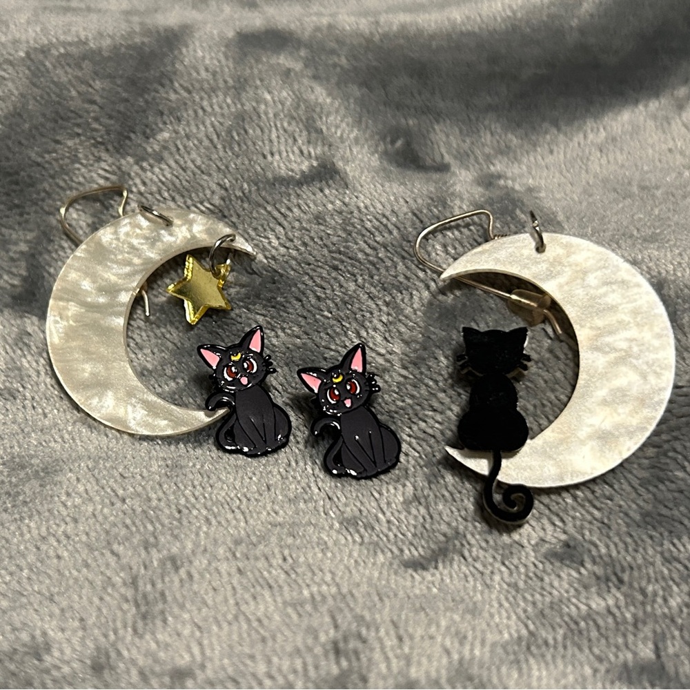 Cat earrings set